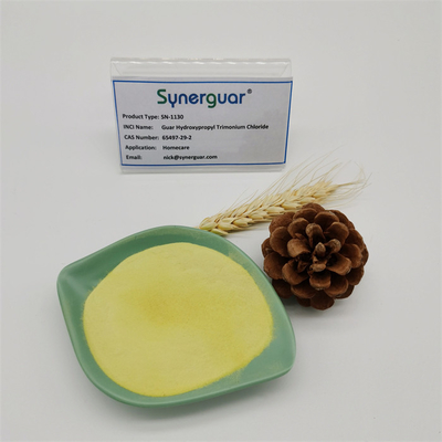 La gomme de guar cationique de base avec des performances de coût élevées a une viscosité élevée et un faible degré de substitution et pour les soins à domicile