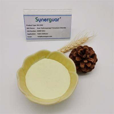La gomme de guar cationique auto-hydratante senior a une viscosité élevée et un degré moyen de substitution pour l'assouplissant textile