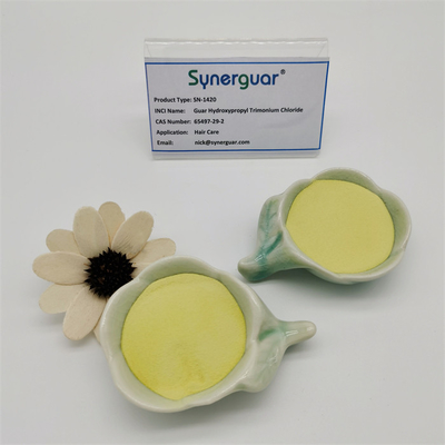La gomme de guar avec des performances de coût élevées a une viscosité moyenne et un degré moyen de substitution pour les soins capillaires
