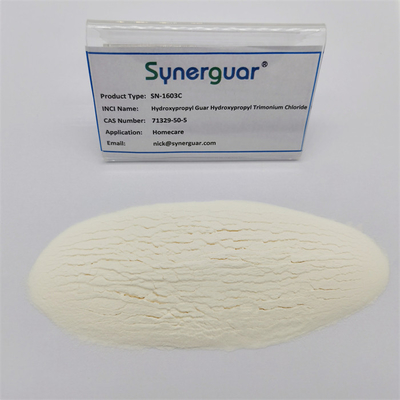 La gomme de guar cationique supérieure de qualité supérieure a un degré moyen de substitution et une transparence élevée pour les soins à domicile