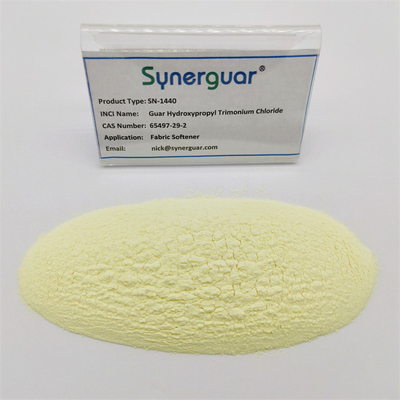 La gomme de guar cationique de haute qualité a une viscosité très élevée et un degré moyen de substitution pour l'adoucissant