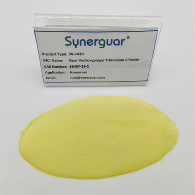 La gomme de guar cationique avec des performances de coût élevées a une viscosité moyenne et un degré moyen de substitution pour les soins à domicile