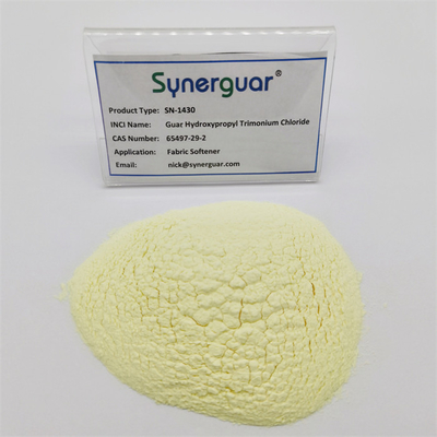 La gomme de guar cationique senior de haute qualité a une viscosité élevée et un degré moyen de substitution pour l'adoucissant