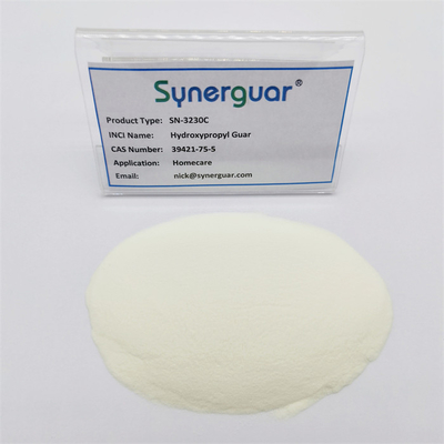 La gomme de guar supérieure de qualité supérieure a une viscosité moyenne et une transparence élevée pour les soins à domicile.
