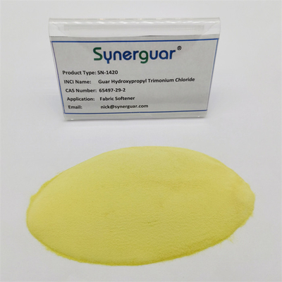 La gomme de guar cationique avec des performances de coût élevées a une viscosité moyenne et un degré moyen de substitution pour l'assouplissant textile