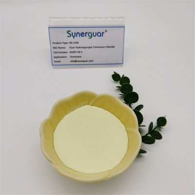 La gomme de guar auto-hydratante de haute qualité a une viscosité élevée et un degré moyen de substitution pour les soins à domicile.